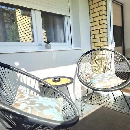 Linden Avenue Apartment - Self Check In Cacak Exterior photo